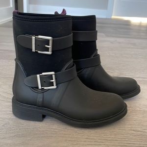Nine West black ankle rain boots